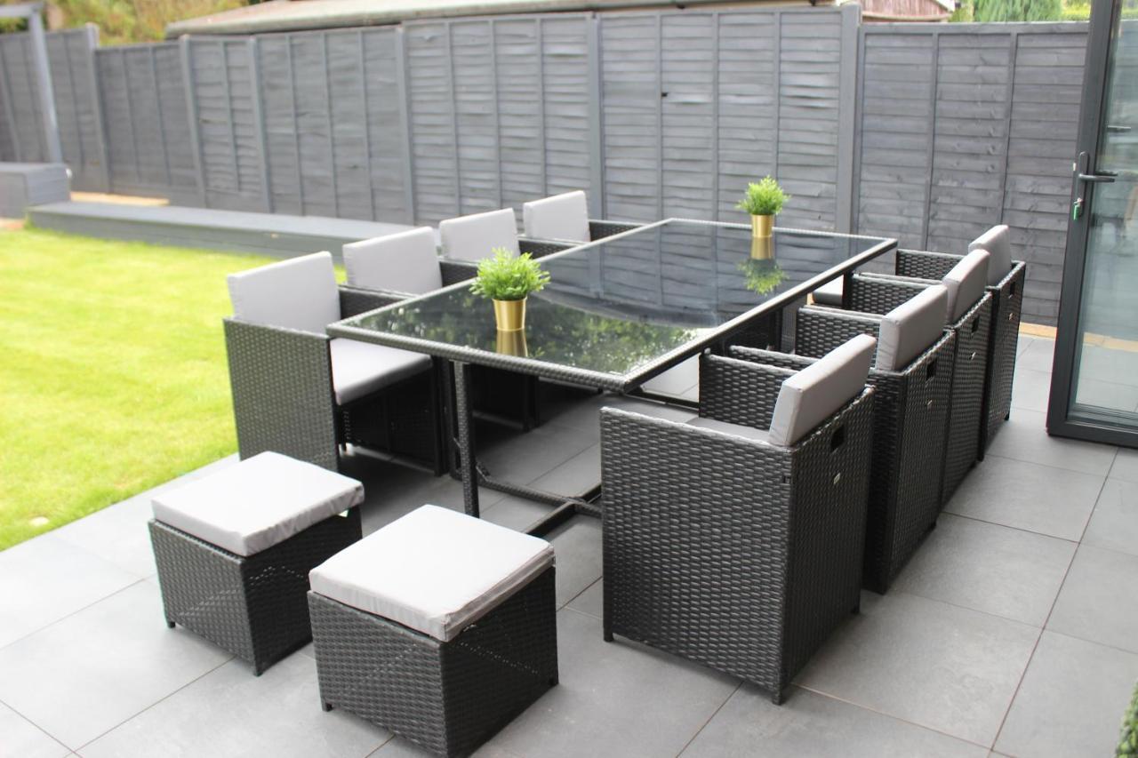Modern Spacious House - Sleeps 16, Free Parking, Sun Terrace นานีทัน ภายนอก รูปภาพ