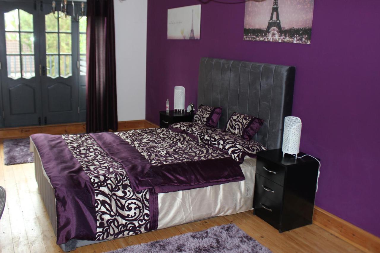Modern Spacious House - Sleeps 16, Free Parking, Sun Terrace นานีทัน ภายนอก รูปภาพ